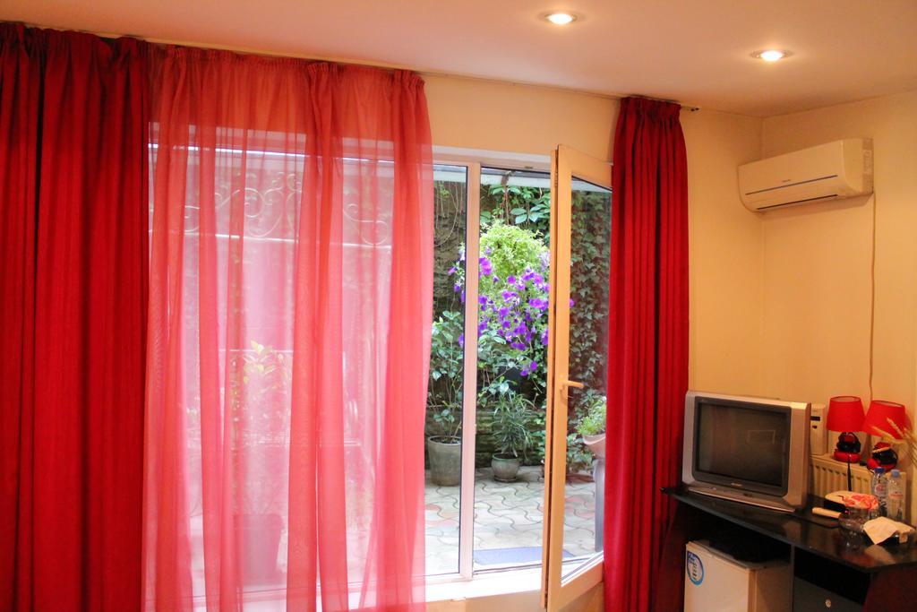 Apartment Vake Tbilisi Bagian luar foto