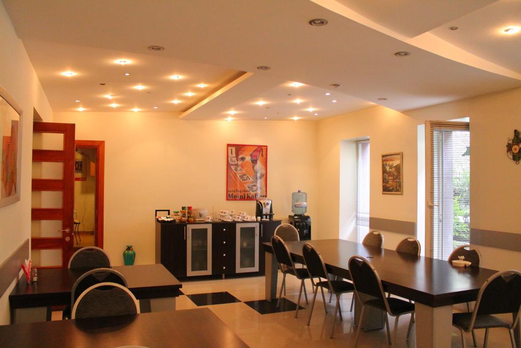 Apartment Vake Tbilisi Bagian luar foto